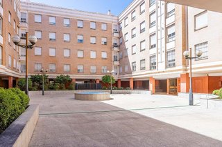 Piso en venta en El Plantinar - Felipe II - Tiro de Línea en Sevilla