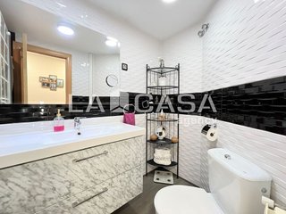 Piso en venta en Artigas - Llefià en Badalona