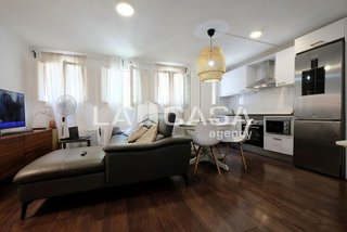 Piso en venta en Montbau en Barcelona