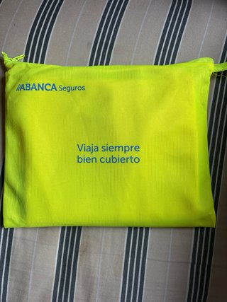 Chaleco reflectante a estrnar