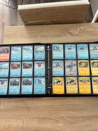 Colección de cartas Pokémon Phantasmal Flames