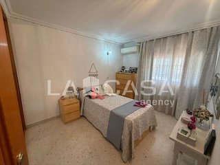 Chalet en venta en Montequinto en Dos Hermanas