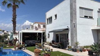 Chalet en venta en Centro en Torrevieja