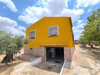 Chalet en venta en Yecla