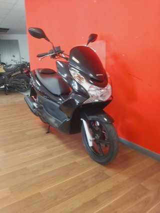 Honda PCX 125 Negra Scooter