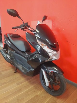 Honda PCX 125 Negra Scooter