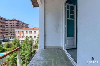 Chalet en venta en Zurbarán-Arabella en Bilbao