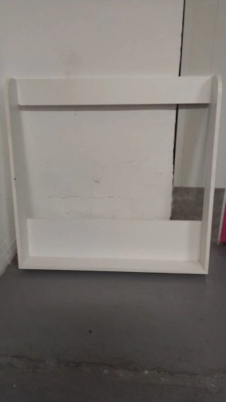Cambiador Ikea con adaptador para cómoda