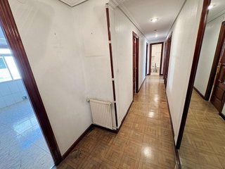 Piso en venta en Coronación en Vitoria-Gasteiz