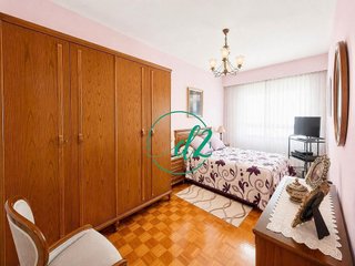 Piso en venta en Ventiun en Ourense