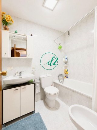 Piso en venta en Ventiun en Ourense