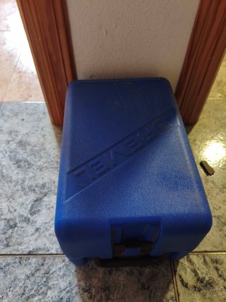 Dremel con accesorio flexible