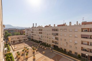 Piso en venta en Almanjáyar en Granada