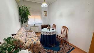 Piso en venta en Los Rosales en Madrid