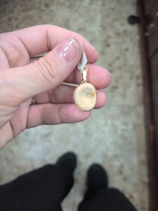 Colgante Orejita Oro 18k