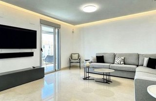 Piso en alquiler en Nueva Andalucía centro en Marbella