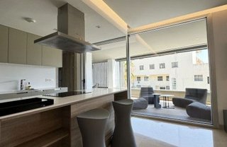 Piso en alquiler en Nueva Andalucía centro en Marbella