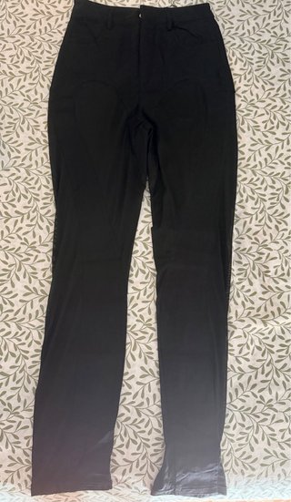 Pantalones negros con transparencias Talla M