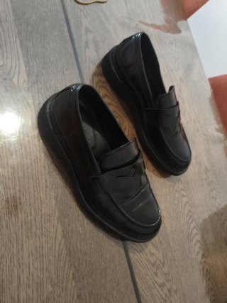 Zapatos Zara charol brillo talla 42