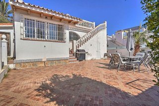 Chalet en venta en Calaburra - Chaparral en Mijas
