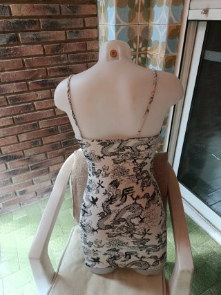 Lote 2 Vestidos Estampados Dragones Talla S