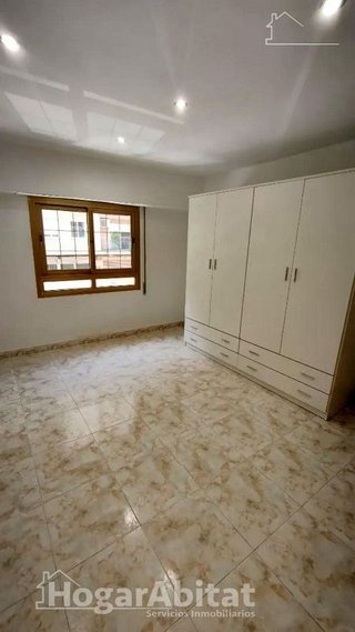 Piso en venta en Ciutat Jardí en Valencia
