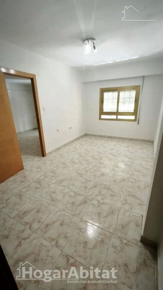 Piso en venta en Ciutat Jardí en Valencia