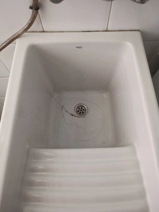 Pila de lavar Roca