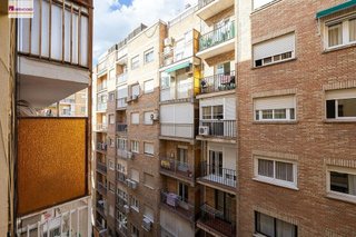 Piso en venta en Camino de Ronda - Rosaleda en Granada