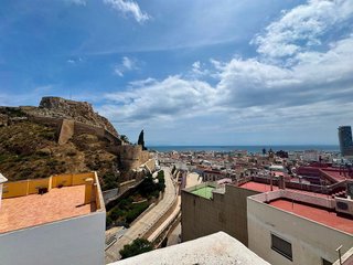 Piso en venta en Centro en Alicante