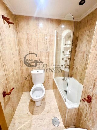 Piso en venta en Natahoyo en Gijón