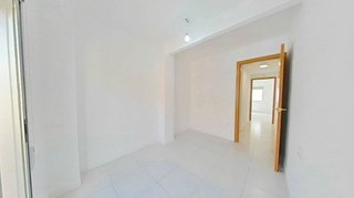 Piso en venta en Torrefiel en Valencia
