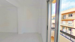 Piso en venta en Torrefiel en Valencia