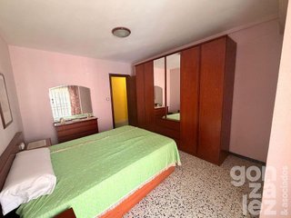 Piso en venta en Les Planes en Hospitalet de Llobregat, L´