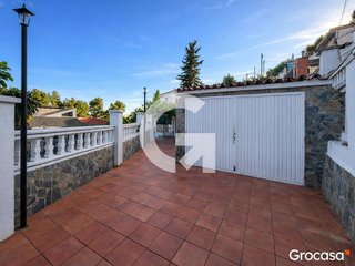 Chalet en venta en Vallirana