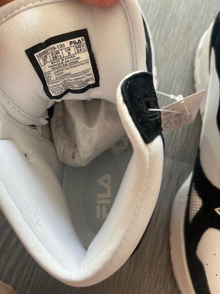 Deportivas Fila Blancas y Negras Talla 38,5