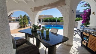 Chalet en venta en Empuriabrava en Castelló d´Empúries