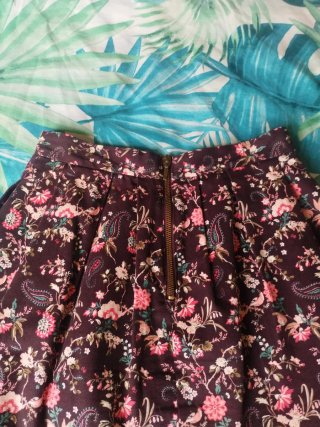 Minifalda Stradivarius Talla 36 Estampada