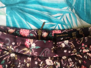 Minifalda Stradivarius Talla 36 Estampada