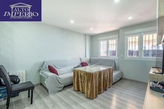 Casa adosada en venta en Gójar