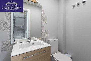 Casa adosada en venta en Gójar