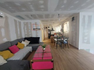 Casa adosada en venta en Centro en Valdepeñas