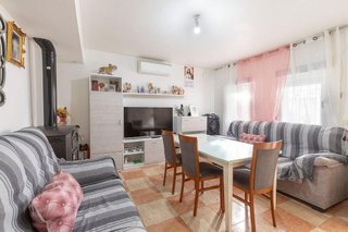 Casa adosada en venta en Guadix
