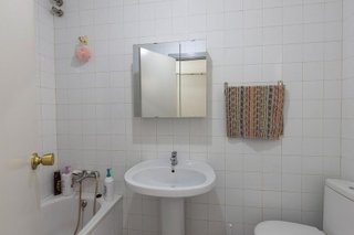 Casa adosada en venta en Guadix