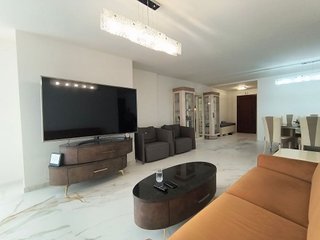 Piso en venta en Nueva Andalucía centro en Marbella