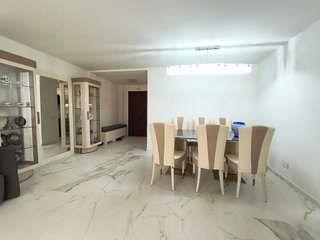Piso en venta en Nueva Andalucía centro en Marbella