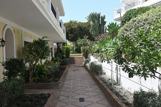 Piso en venta en Los Naranjos - Las Brisas en Marbella