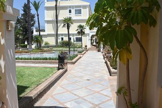 Piso en venta en Los Naranjos - Las Brisas en Marbella