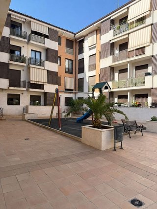 Piso en venta en Puerta de Murcia - Colegios en Ocaña