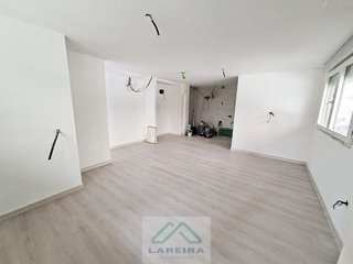 Piso en venta en Calvario - Santa Rita en Vigo
